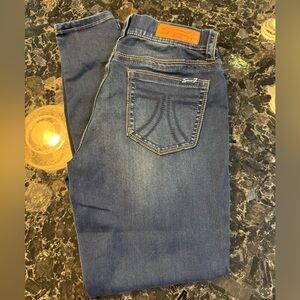 Pull-on, high rise legging